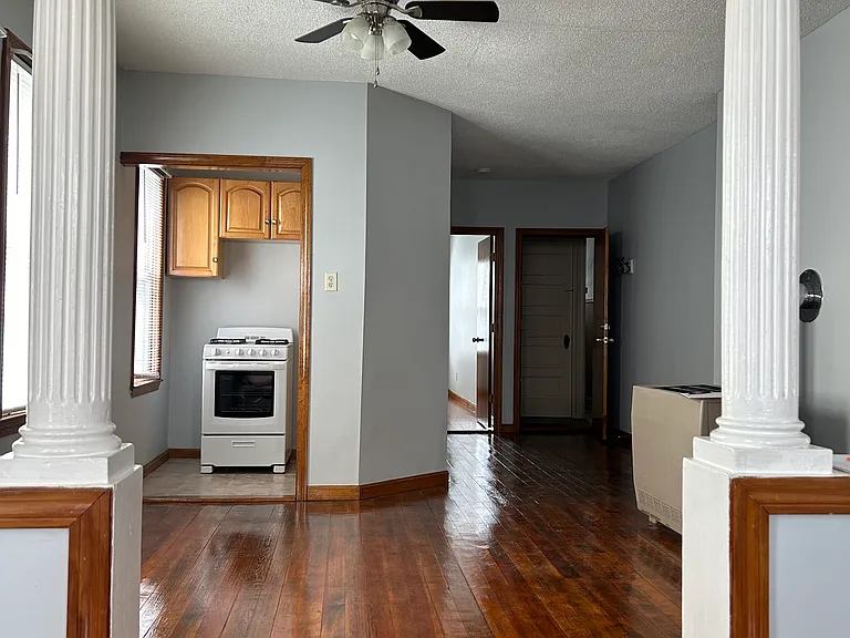 172 Hathaway St #1E — Photo 3