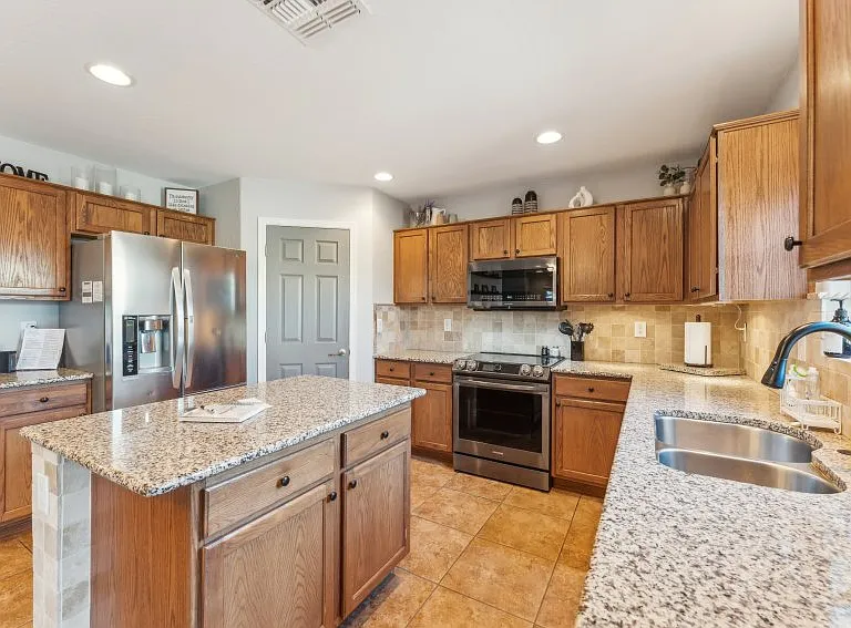 18452 E El Amancer — Photo 12