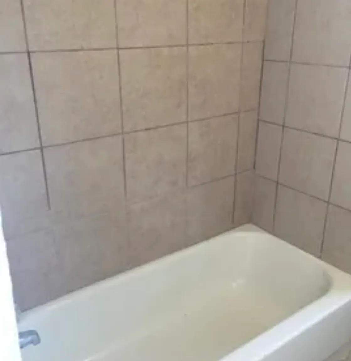 3 bed, $1,800 — Photo 4