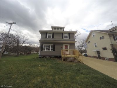 176 Jefferson St E, Hartville, OH, 44632