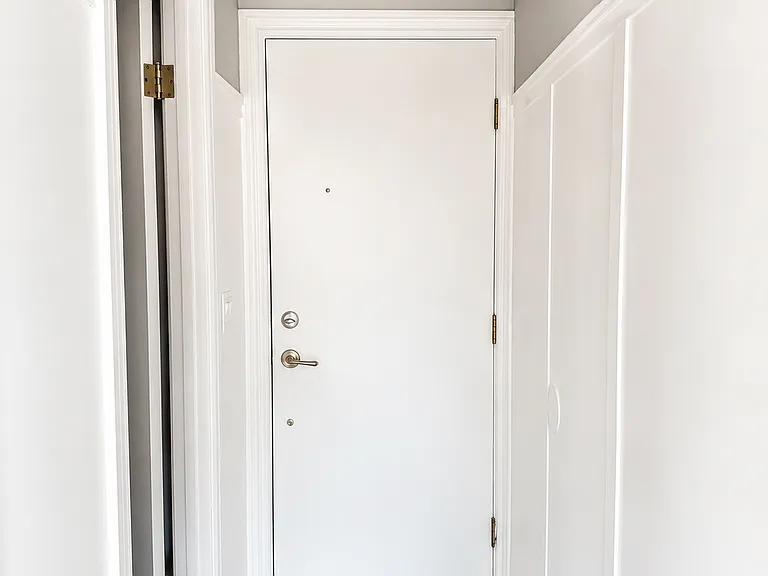 The Mayfair — Photo 14