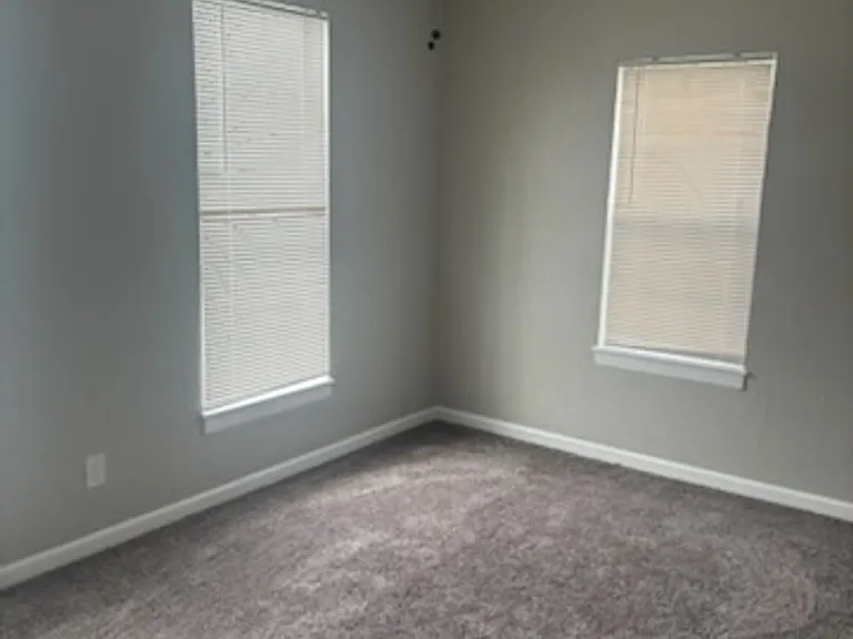 2505 SW D Ave #A — Photo 3