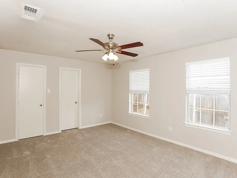 9000 Christopher Cir — Photo 12