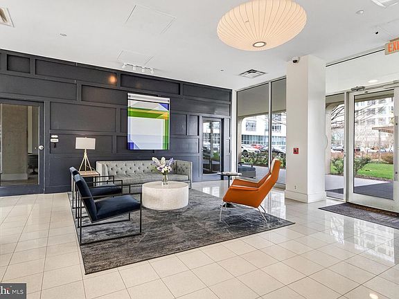 5th image of 1101 3rd St SW APT 206