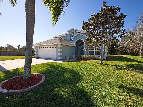 3rd image of 3846 Saint Armens Cir