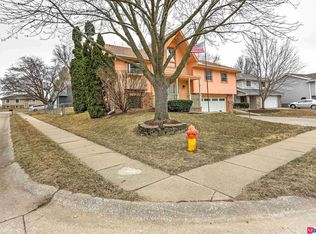 11605 Rambleridge Rd, Omaha, NE 68164