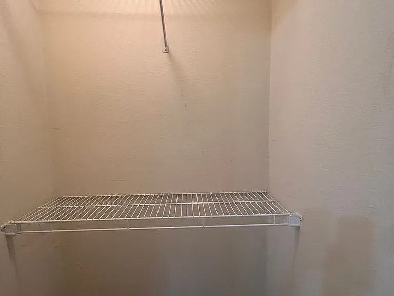 6021 Cullen Dr — Photo 18