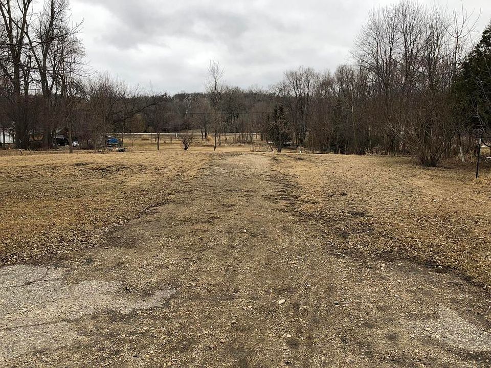 2nd image of 23212 N Lakeshore Dr
