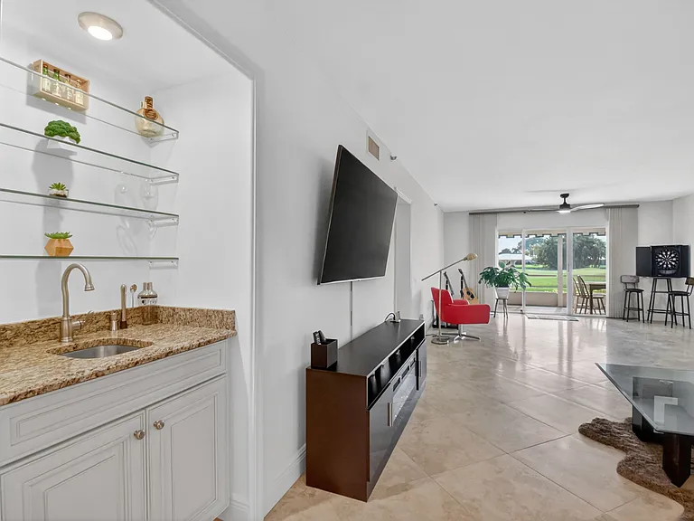 300 John F Kennedy Dr #101 — Photo 10