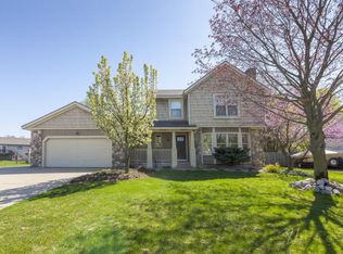 4260 Heritage Dr, Hudsonville, MI 49426