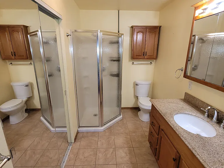 627 Highline Dr — Photo 21