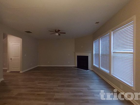 2nd image of 3444 Baylor Cir