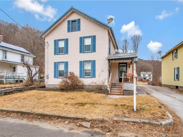 68 Mountain Avenue, Winchester, CT 06098