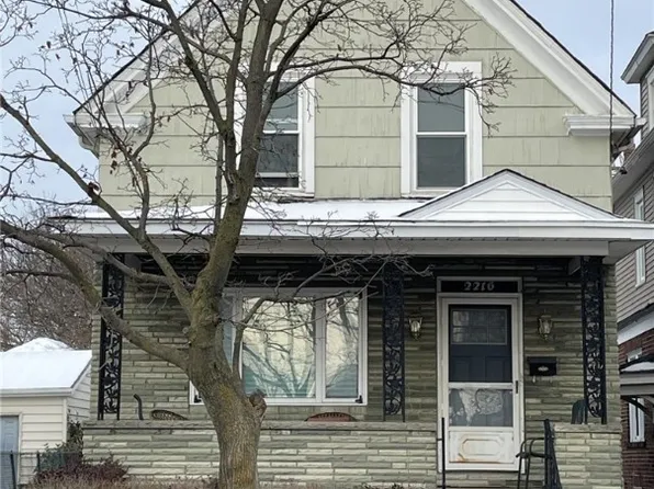 2216 Ferry Ave, Niagara Falls, NY 14301