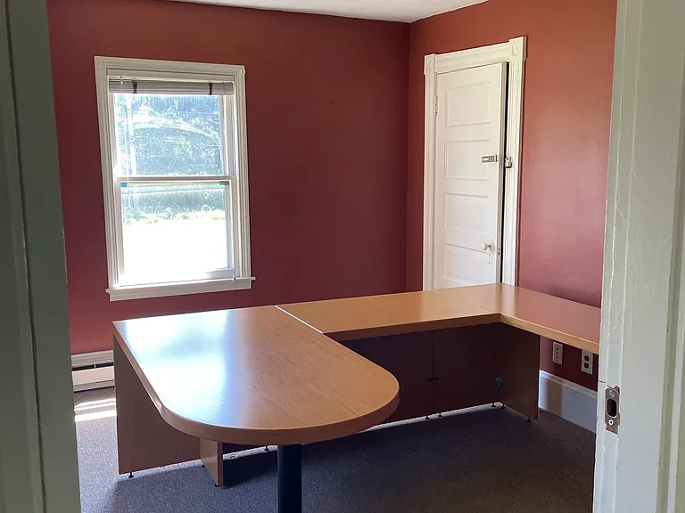 10 Bay — Photo 11