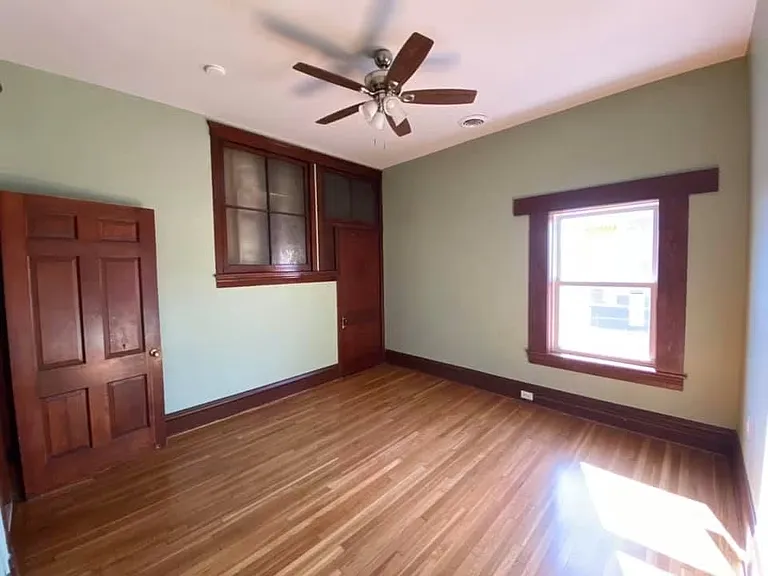 358 Broad St — Photo 2