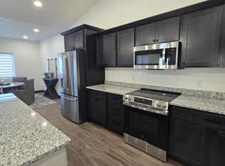 2408 Gage Ave NW, Aberdeen, SD 57401