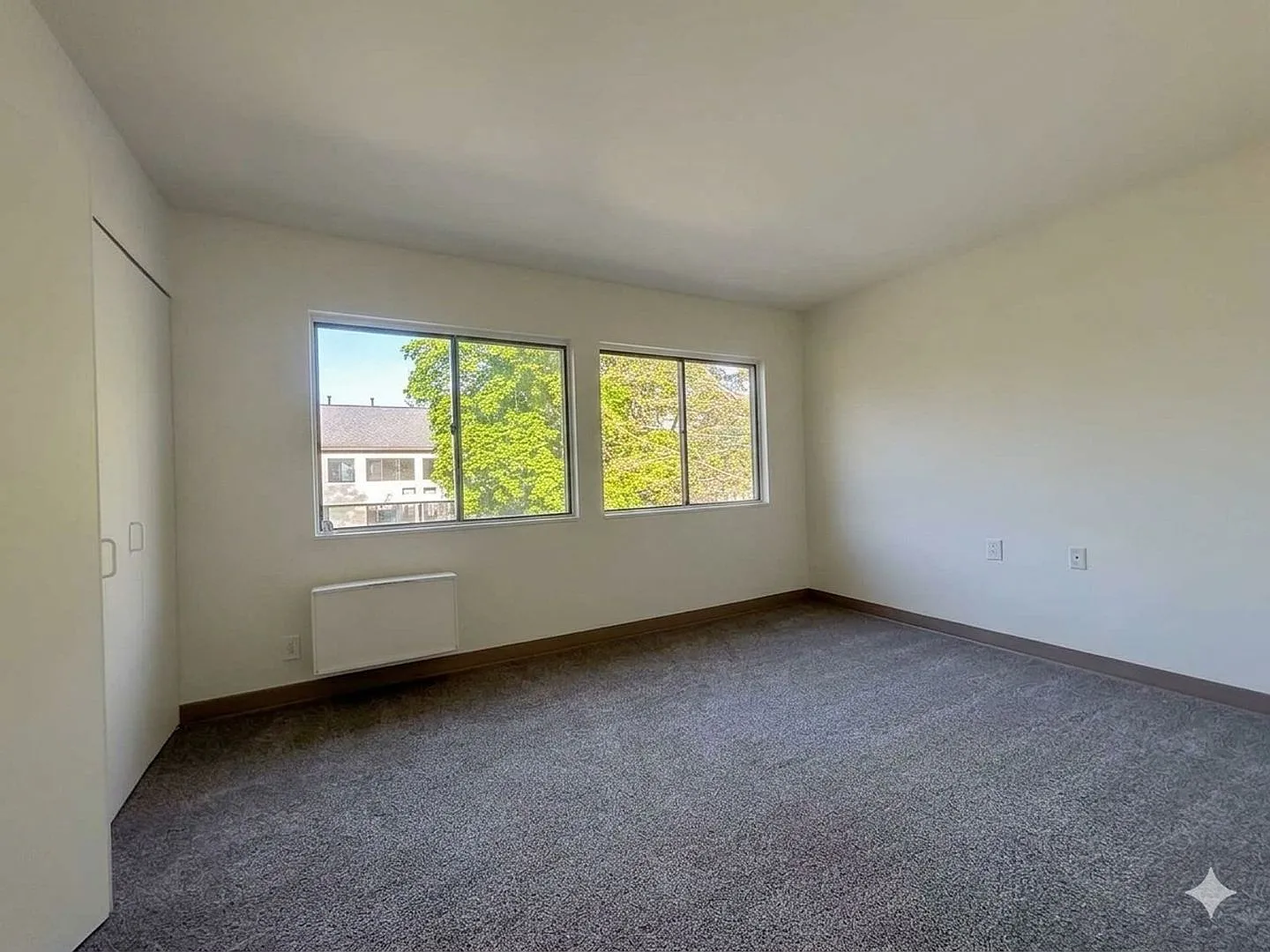 Charming 2BR Townhome in Renovo — Photo 2