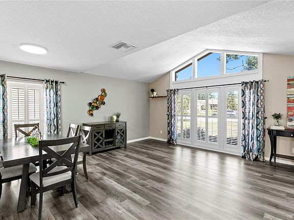 5th image of 6404 HEATHER MOOR COURT