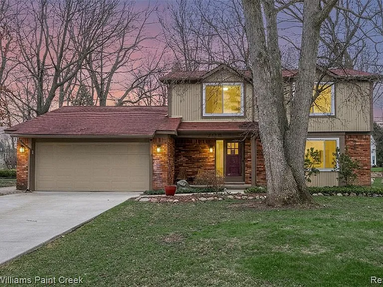 709 Denham Ln — Photo 27