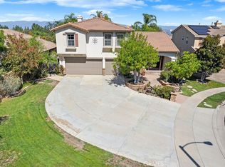 135 Custer Cir, Corona, CA 92881