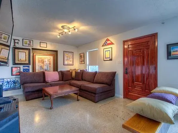 7103 Twin Crest Dr, Austin, TX 78752