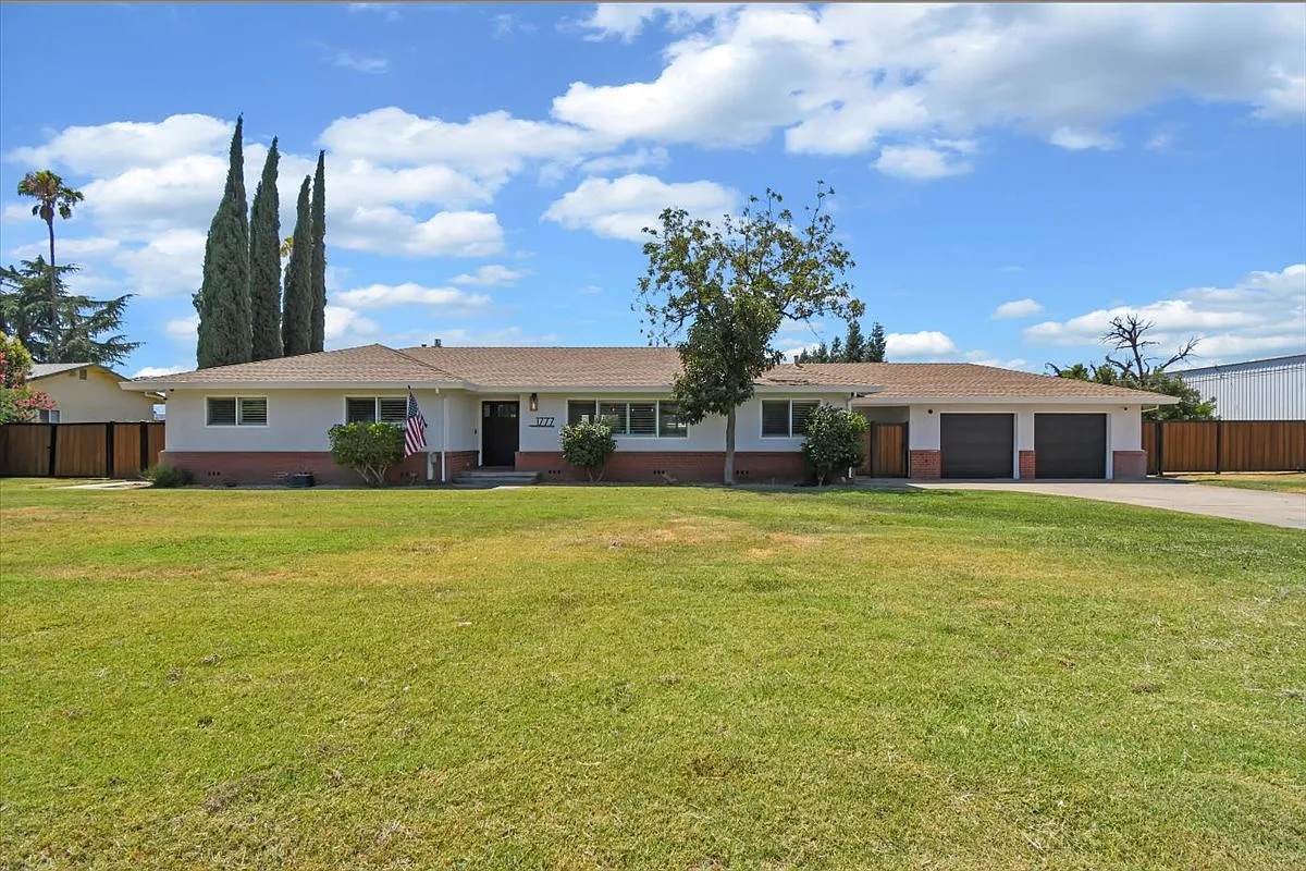 1777 Phillips Rd photo 1