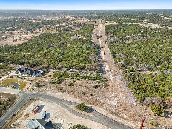 2nd image of 129 Paramount View LOT 13