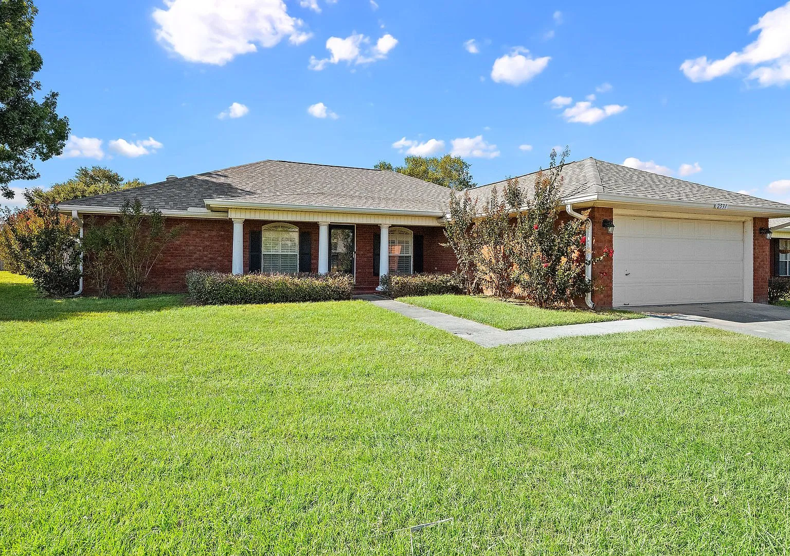2531 Oakford Drive — Photo 4