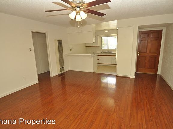 4th image of 124 N Montague Ave