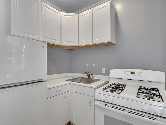 5th image of 3321 21st St APT 11