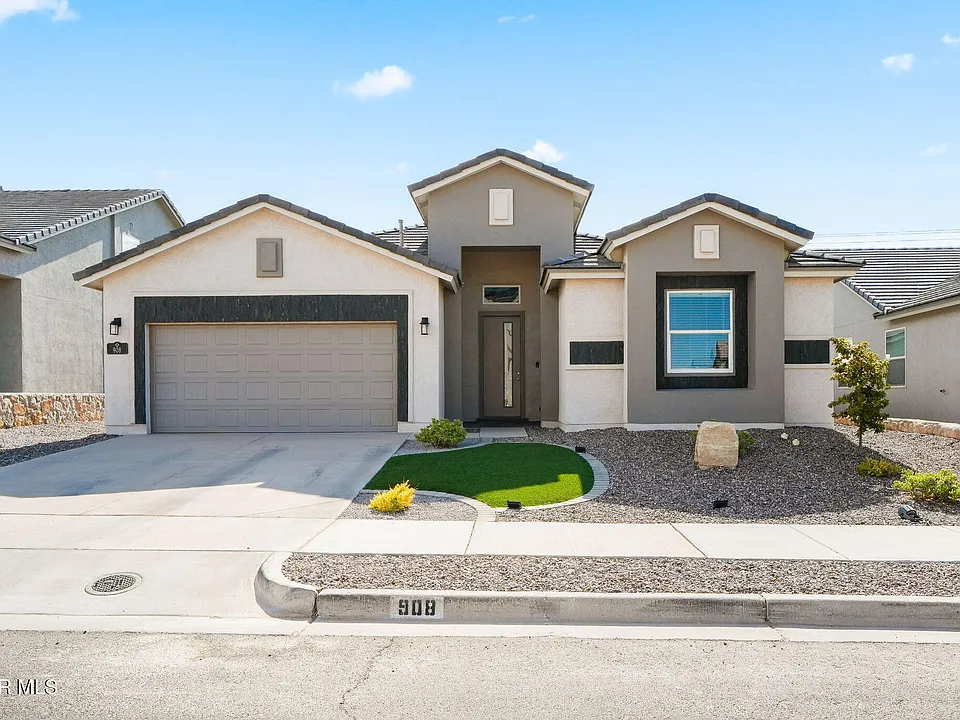 908 Crystal Deer Dr