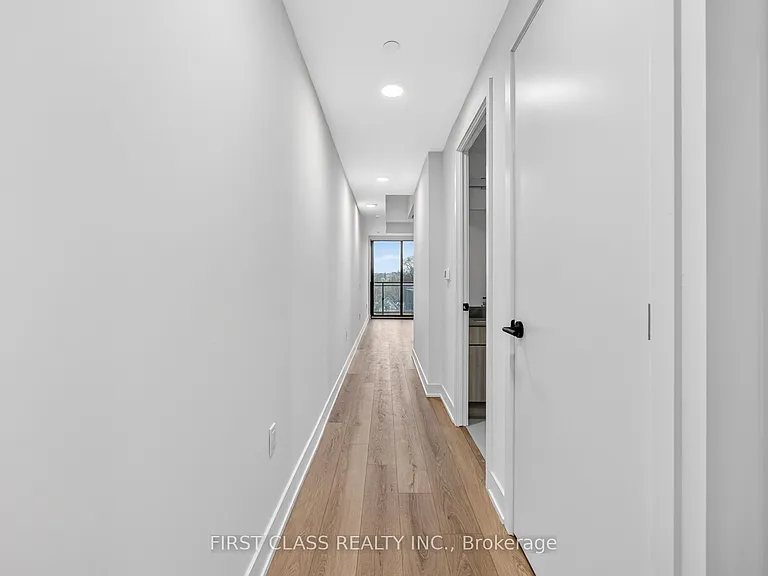 758 Dovercourt Rd #612 — Photo 5