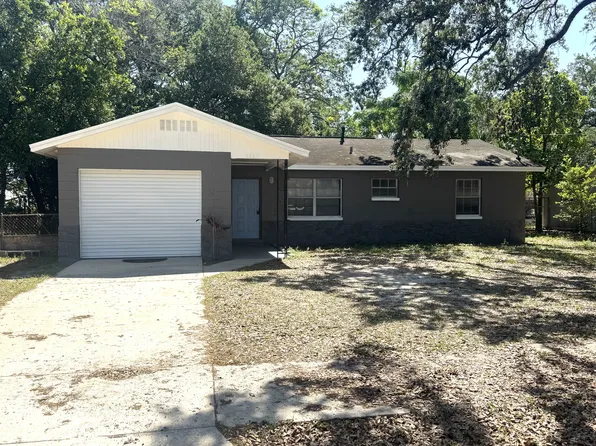 8521 Chinaberry Dr, Tampa, FL 33637