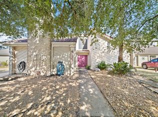 6122 Gallant Forest Dr, Houston, TX 77088