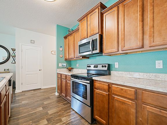 5th image of 252 Ashby Landing Way St