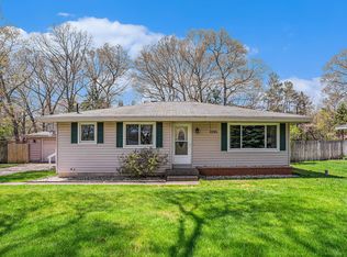 1305 Joslyn Rd, Muskegon, MI 49445