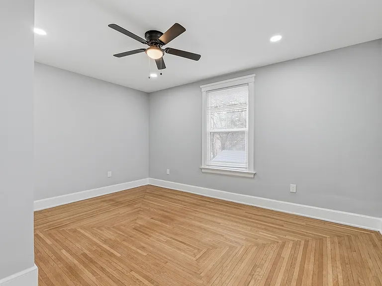 2978 Wardall Ave — Photo 14
