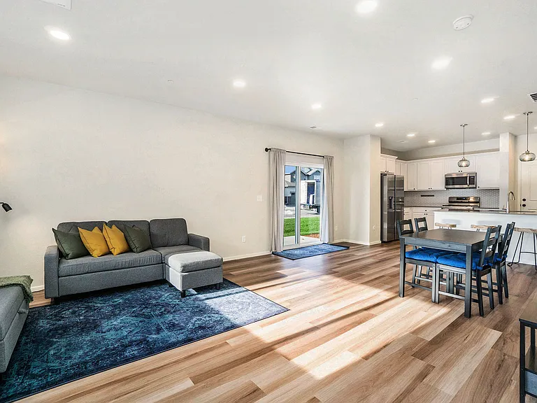 2844 Barnstormer St #1 — Photo 4