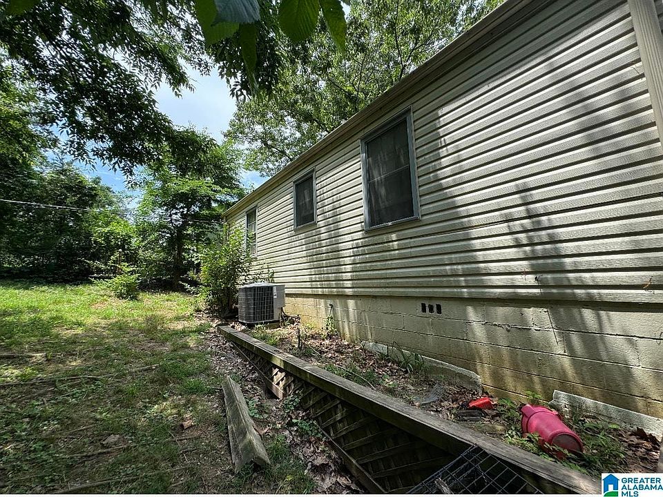 2nd image of 8409 10th Ave S