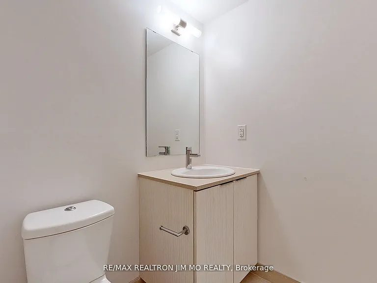 11 Wellesley St W #5510 — Photo 29