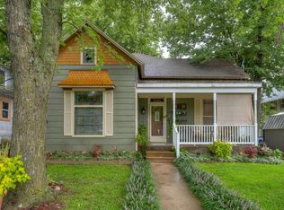 1141 Lyon St, Carthage, MO 64836