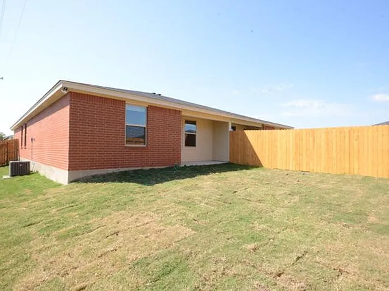 1107 Stealth Ln — Photo 15