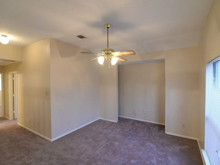 11815 Sunrise Dr — Photo 8