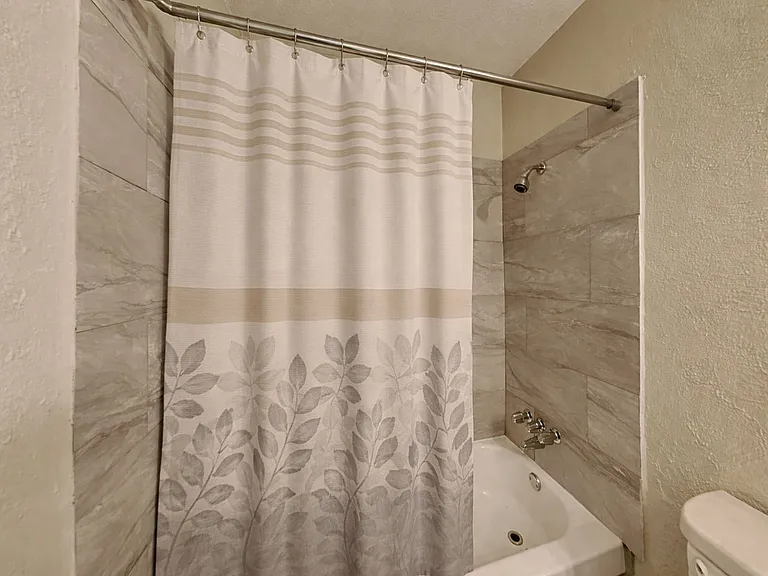 4108 Selene Dr — Photo 11