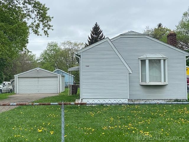 1st image of 1141 Cherrylawn Dr