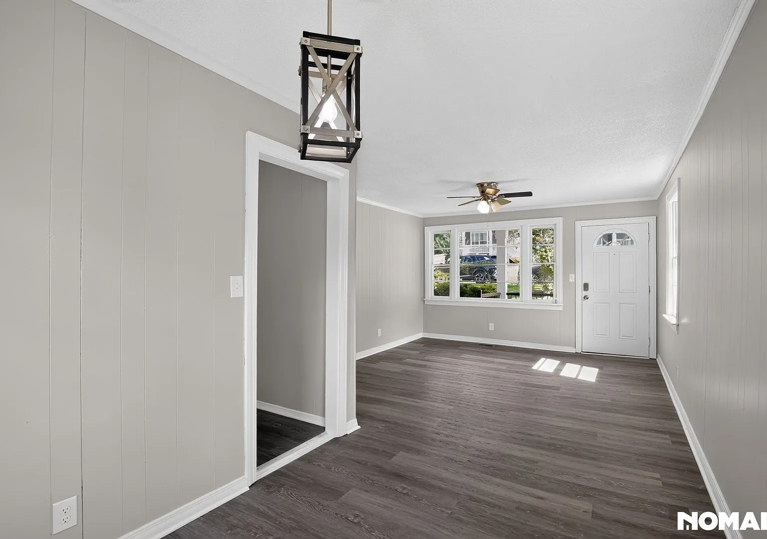 Charming 3-Bedroom Home in Greenville — Photo 1