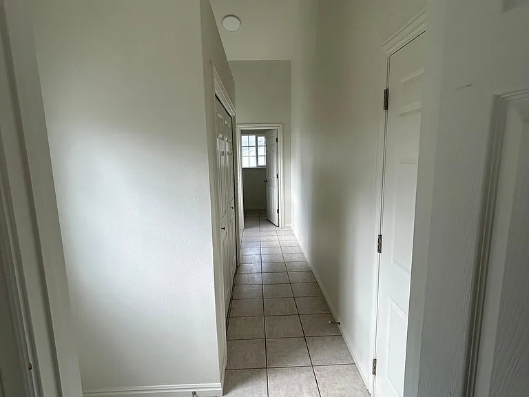 355 N 1200 E — Photo 21
