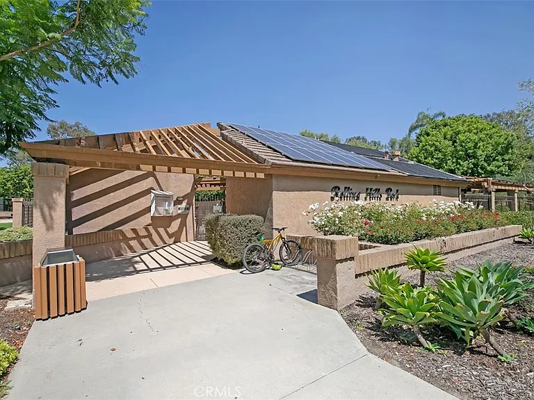 25732 Weston Dr — Photo 46