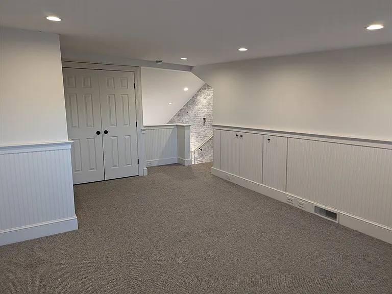 29 State St #3 — Photo 15